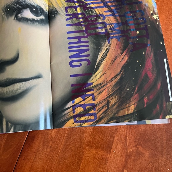 Britney Spears The Tour 2001 Program Book - Picture 6 of 12